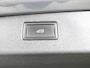 Volkswagen Tiguan 1.5 eHybrid R-Line Edition 204 pk Automaat (DSG) | Verlengde garantie | Navigatie | Panoramadak | Trekhaak (wegklapbaar) | Parkeersensoren (Park assist) | Rondomzicht camera | Black Style pakket | R-Line |