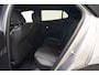 Peugeot e-2008 EV Allure 50 kWh 3-fase [ LED Navi Camera Keyless ]