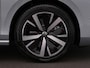Volkswagen Passat Variant 1.5 eHybrid Elegance Business | ACC | Camera | Zwenk. Trekhaak | Navi | Stoel/Stuurverwarming | Sideassist |