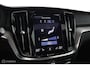Volvo V60 2.0 T8 Twin Engine AWD R-Design |Head Up | Adaptive Cruise | Keyless | Camera | BLISS | Verwarmbare voorstoelen | Trekhaak | Dealer onderhouden