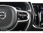 Volvo V60 2.0 T8 Twin Engine AWD R-Design |Head Up | Adaptive Cruise | Keyless | Camera | BLISS | Verwarmbare voorstoelen | Trekhaak | Dealer onderhouden