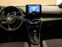 Toyota Yaris Cross 1.5 Hybrid Spicy Edition - DODEHOEK DETECTIE - PARKEERSENSOREN VOOR/ ACHTER - DRAADLOZE TELEFOONLADER - NAVIGATIE - TWON TONE LAK - 4 SEIZOENENBANDEN VREDESTEIN - KEYLESS ENTRY/ START - STOELVERWARMING - STUURVERWARMING - VOORRUITVERWARMING BIJ RUITENWISSERS