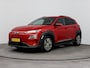 Hyundai Kona Electric EV Premium 64 kWh | Camera | SOH 96% | Warmtepomp | Navi & Carplay/Android | Clima | Stoelverkoeling & Stoel stuur verwarming |