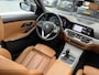 BMW 3-Serie Touring 318i Advantage, 157Pk, 2022, 1ste eigenaar, Panoramadak, Trekhaak, Climate control, Apple CarPlay, Sportstoelen, Navigatie, Elektrische achterklep, Parkeersensoren,