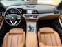 BMW 3-Serie Touring 318i Advantage, 157Pk, 2022, 1ste eigenaar, Panoramadak, Trekhaak, Climate control, Apple CarPlay, Sportstoelen, Navigatie, Elektrische achterklep, Parkeersensoren,