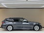 BMW 3-Serie Touring 318i Advantage, 157Pk, 2022, 1ste eigenaar, Panoramadak, Trekhaak, Climate control, Apple CarPlay, Sportstoelen, Navigatie, Elektrische achterklep, Parkeersensoren,