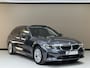 BMW 3-Serie Touring 318i Advantage, 157Pk, 2022, 1ste eigenaar, Panoramadak, Trekhaak, Climate control, Apple CarPlay, Sportstoelen, Navigatie, Elektrische achterklep, Parkeersensoren,