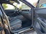 Volkswagen T-Roc 1.5 eTsi R-Line First Edition / BTW Auto / Automaat / 20"LM Velgen / Camera / Panorama dak / Stoelverwarming