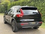 Volvo XC40 1.5 | R-Design |black on black|H & K