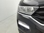 Volkswagen T-Roc 1.5 TSI Style | NAVIGATIE | STOELVERWARMING | KLIMAATREGELING