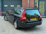 Volvo V70 2.0T Kinetic|Atomaat|Airco Climate|Dealer Onderhouden| NAP|APK|Trekhaak|BOVAG Erkend
