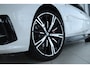 BMW 5-Serie Touring 530e M-Sport Pro | SoH 96% | Adapt. Cruise | Carbon | Harman & Kardon | Pano | Trekhaak | Stoelventilatie | Memory | Camera | Carplay | Navi | LED | 20 Inch