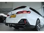 BMW 5-Serie Touring 530e M-Sport Pro | Adapt. Cruise | Harman & Kardon | Pano | Trekhaak | Stoelventilatie | Carbon in/ex | Memory |