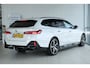 BMW 5-Serie Touring 530e M-Sport Pro | Adapt. Cruise | Harman & Kardon | Pano | Trekhaak | Stoelventilatie | Carbon in/ex | Memory |