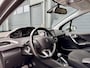 Peugeot 208 1.2- 110pk Blue Lease Allure | AUTOMAAT | LAGE KM NAP ! | Trekhaak | Camera | Rijklaar & Nieuwe Riem |