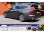 Volvo V60 2.0 B3 177 pk Inscription, Bruin Leer, Trekhaak, Apple CarPlay