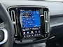 Volvo XC40 Ultimate Recharge Pure 360 CAMERA | PANORAMADAK | ELEKTRISCHE TREKHAAK | STOEL- & STUURVERWARMING | ACHTERUITRIJCAMERA | ELEKTRISCHE ACHTERKLEP | HARMAN KARDON AUDIO | ZEER COMPLEET | ALL-IN PRIJS INCL. 12 MAANDEN BOVAG GARANTIE