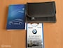 BMW X1 sDrive20i High Executive|Afneembare Trekhaak|HUD|Sportstoelen|Leer|Zwarte Hemel|Sfeerverlichting|Carplay.