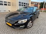 Volvo V60 2.0 D4 Momentum AUTOMAAT LEER NAVI