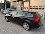 Volvo V60 2.0 D4 Momentum AUTOMAAT LEER NAVI