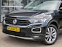 Volkswagen T-Roc 1.0 TSI 115pk STYLE / Digitaal dash. / Led / Elec.achterklep / Camera / 17 Inch / BOVAG garantie