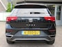 Volkswagen T-Roc 1.0 TSI 115pk STYLE / Digitaal dash. / Led / Elec.achterklep / Camera / 17 Inch / BOVAG garantie