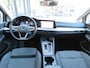 Volkswagen Golf 1.0 eTSI LIFE DSG-aut. / Pano dak / 18 Inch / Memory / BOVAG garantie