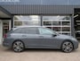Volkswagen Golf 1.0 eTSI Life DSG-aut. / Led / 18 Inch / Sportstoelen / Stoel en stuurwielverw. / BOVAG garantie