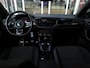 Volkswagen T-Roc 1.5 TSI 150pk SPORT BLACK EDITION / Led / Beats audio / 18 Inch / BOVAG garantie