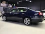 Volkswagen Passat 1.4 TSI Comfortline I 144xxx I Navi I Automaat I Clima I Cruise I Stoelverw I 17inch I Kln Brt I Goed Onderhoud.