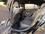 Mercedes-Benz A-klasse 180 Business Solution Facelift AMG Upgrade | Camera | Widescreen | Keyless Go | Dodehoek detectie | Ambilight + | Stoelverwarming | Cruise | Led | Digital Dash | 6 Vers
