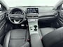 Hyundai Kona Electric EV Premium Sky 64 kWh | SoH 94,8% | WLTP 484km | Schuifdak | Warmtepomp | Leer | Stoel + stuurverwarming | Stoelventilatie |
