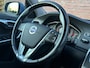 Volvo V60 1.6 T3 MOMENTUM | NL-AUTO! | DEALER OH! | TREKHAAK!