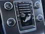 Volvo V60 1.6 T3 MOMENTUM | NL-AUTO! | DEALER OH! | TREKHAAK!