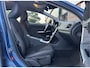 Volvo V60 1.6 T3 MOMENTUM | NL-AUTO! | DEALER OH! | TREKHAAK!