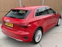 Audi A3 Sportback 30 TFSI Advanced edition Automaat | Stoelverwarming | Parkeersensoren voor en achter | Climate control | Cruise control adaptief | Tangorood Metallic | Achteruitrijcamera