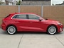 Audi A3 Sportback 30 TFSI Advanced edition Automaat | Stoelverwarming | Parkeersensoren voor en achter | Climate control | Cruise control adaptief | Tangorood Metallic | Achteruitrijcamera