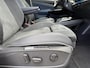 Volkswagen ID.4 GTX 4Motion 77 kWh 360cam | Panoramadak | Head-up display | Elektrisch verstelbare stoelen met massagefunctie | Stoelverwarming | Trekhaak uitklapbaar | Cruise control adaptief | Climate control | Velours bekleding