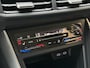 Volkswagen Polo 1.0 TSI Life Business Stoelverwarming | LED verlichting | Climate control | Cruise control adaptief | Apple CarPlay/Android Auto | Navigatiesysteem | Rijstrooksensor | Parkeersensoren voor en achter