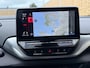 Volkswagen ID.4 Life 77 kWh Warmtepomp | 20 inch velgen | LED verlichting | Navigatiesysteem | Apple CarPlay/Android Auto | Cruise control adaptief | Climate control | Voorstoelen verwarmd | Parkeersensoren voor en achter