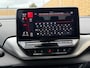 Volkswagen ID.4 Life 77 kWh Warmtepomp | 20 inch velgen | LED verlichting | Navigatiesysteem | Apple CarPlay/Android Auto | Cruise control adaptief | Climate control | Voorstoelen verwarmd | Parkeersensoren voor en achter
