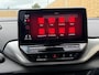 Volkswagen ID.4 Life 77 kWh Warmtepomp | 20 inch velgen | LED verlichting | Navigatiesysteem | Apple CarPlay/Android Auto | Cruise control adaptief | Climate control | Voorstoelen verwarmd | Parkeersensoren voor en achter
