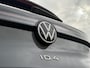 Volkswagen ID.4 Life 77 kWh Warmtepomp | 20 inch velgen | LED verlichting | Navigatiesysteem | Apple CarPlay/Android Auto | Cruise control adaptief | Climate control | Voorstoelen verwarmd | Parkeersensoren voor en achter