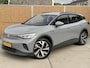 Volkswagen ID.4 Life 77 kWh Warmtepomp | 20 inch velgen | LED verlichting | Navigatiesysteem | Apple CarPlay/Android Auto | Cruise control adaptief | Climate control | Voorstoelen verwarmd | Parkeersensoren voor en achter