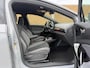 Volkswagen ID.4 Life 77 kWh Warmtepomp | 20 inch velgen | LED verlichting | Navigatiesysteem | Apple CarPlay/Android Auto | Cruise control adaptief | Climate control | Voorstoelen verwarmd | Parkeersensoren voor en achter