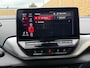 Volkswagen ID.4 Life 77 kWh Warmtepomp | 20 inch velgen | LED verlichting | Navigatiesysteem | Apple CarPlay/Android Auto | Cruise control adaptief | Climate control | Voorstoelen verwarmd | Parkeersensoren voor en achter