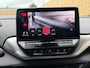 Volkswagen ID.4 Life 77 kWh Warmtepomp | 20 inch velgen | LED verlichting | Navigatiesysteem | Apple CarPlay/Android Auto | Cruise control adaptief | Climate control | Voorstoelen verwarmd | Parkeersensoren voor en achter
