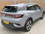 Volkswagen ID.4 Life 77 kWh Warmtepomp | 20 inch velgen | LED verlichting | Navigatiesysteem | Apple CarPlay/Android Auto | Cruise control adaptief | Climate control | Voorstoelen verwarmd | Parkeersensoren voor en achter