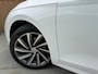 Skoda Octavia Combi 1.0 e-TSI Business Edition Plus Automaat | Panoramadak | Elektrisch verstelbare bestuurdersstoel | Stoel- en stuurverwarming | Uitklapbare trekhaak | LED verlichting | Apple CarPlay/Android Auto | Parkeersensoren voor en achter