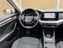 Skoda Octavia Combi 1.0 e-TSI Business Edition Plus Automaat | Panoramadak | Elektrisch verstelbare bestuurdersstoel | Stoel- en stuurverwarming | Uitklapbare trekhaak | LED verlichting | Apple CarPlay/Android Auto | Parkeersensoren voor en achter